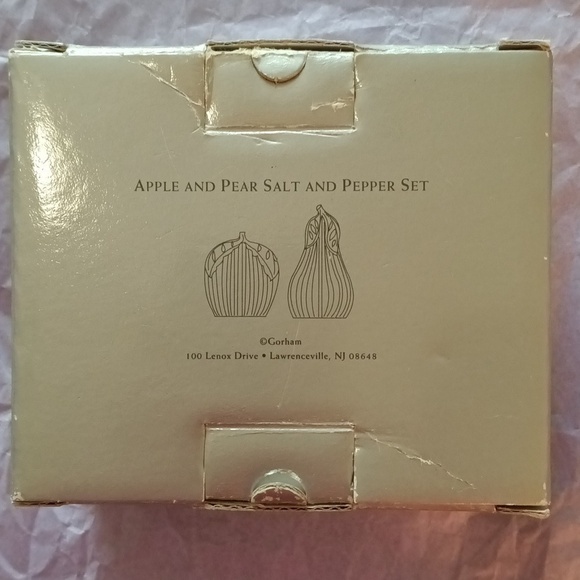 NWOT Gorham glass salt & pepper shakers Pear and Apple made in Germany LIKE NEW - Picture 6 of 15